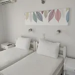 Vetti Konukevi İskados