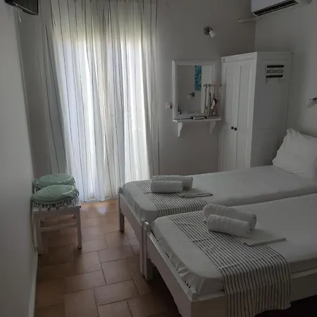 Vetti Skiathos Town
