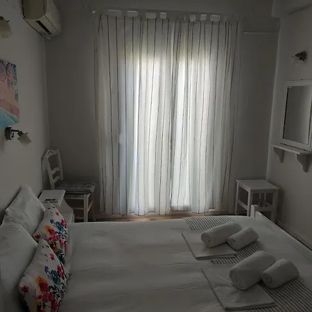 Vetti Guest house Skiathos Town