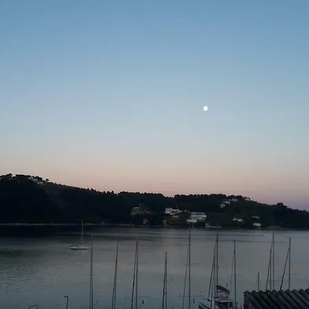 Vetti Skiathos Town